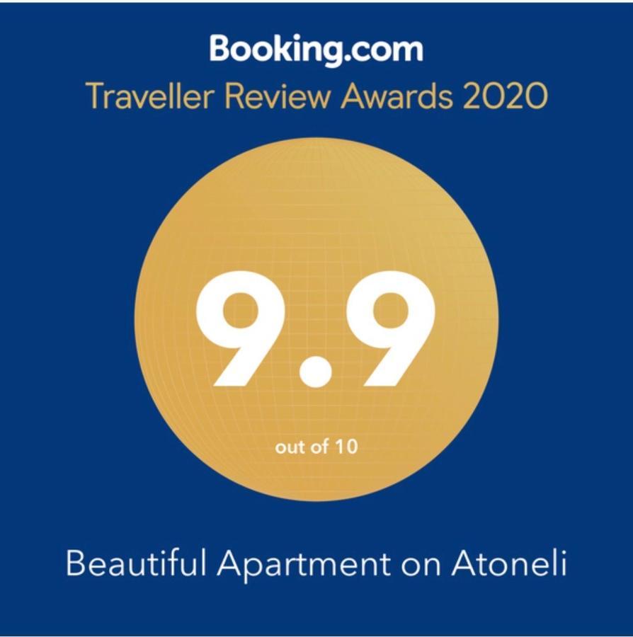 Beautiful Apartment On Atoneli Tbilisi Exterior photo